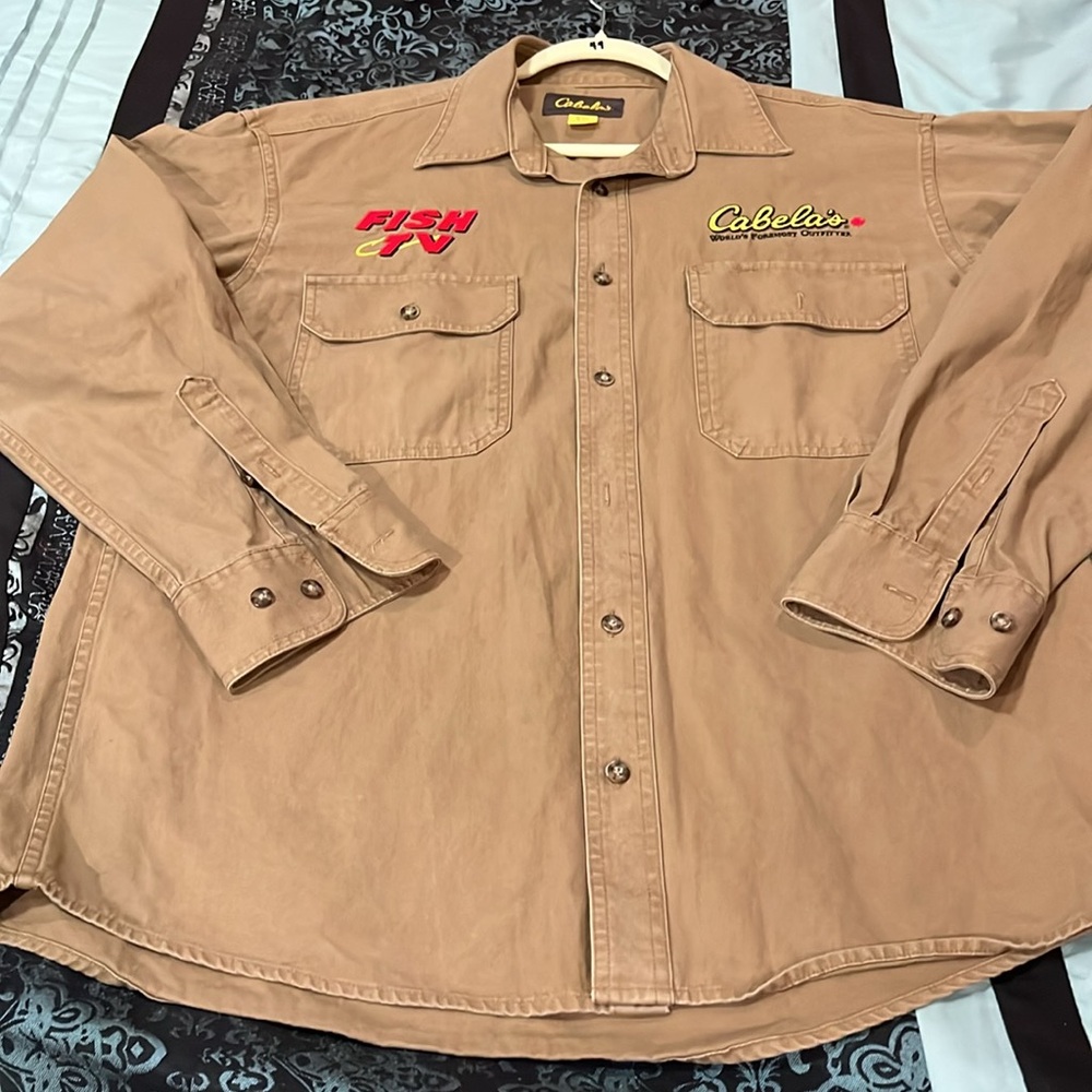 Cabela's Brown Embroidered Button-Up Shirt, very nice, size medium - Picture 2 of 8